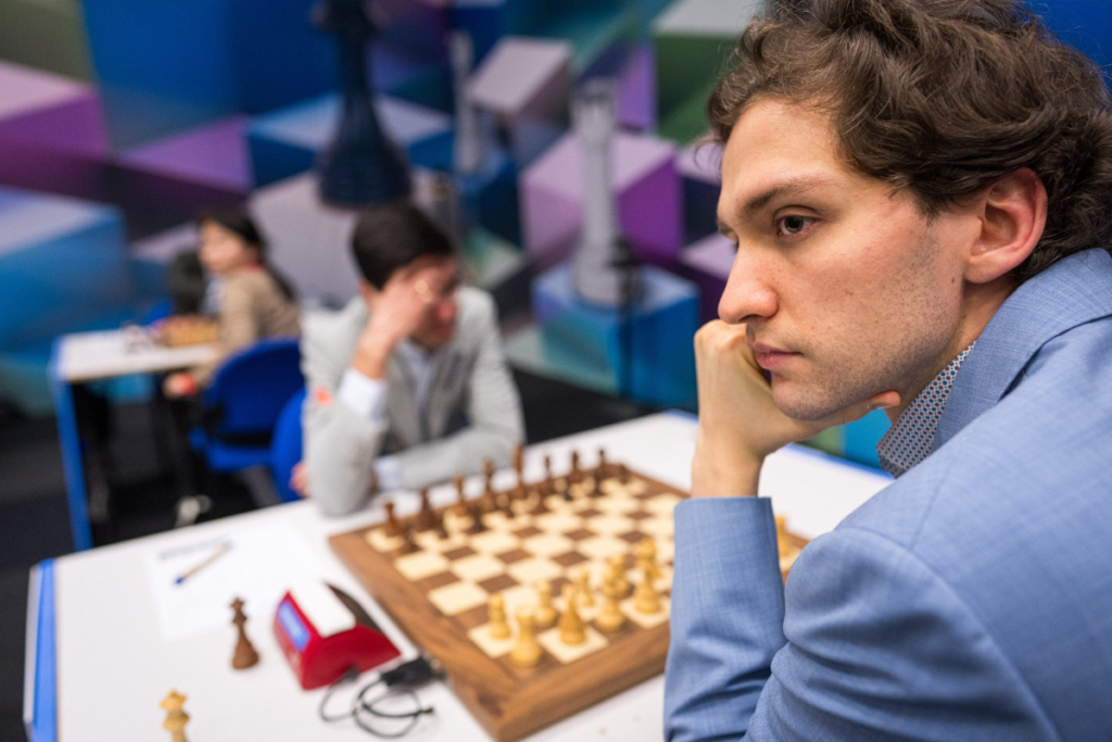 The champions of the 2023 Masters and Challengers about to face each other — Alexander Donchenko and Anish Giri | Photo: Tata Steel Chess Tournament / Lennart Ootes